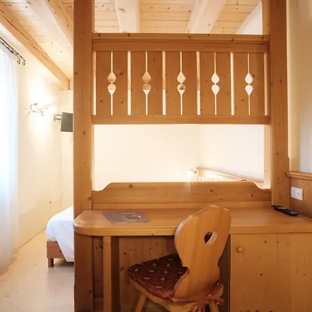 Casa Moresc Spiazzo  Room photo